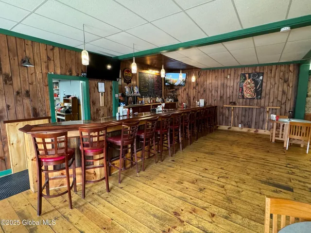 $389,500 | 219 North Main Street, Salem, NY 12865