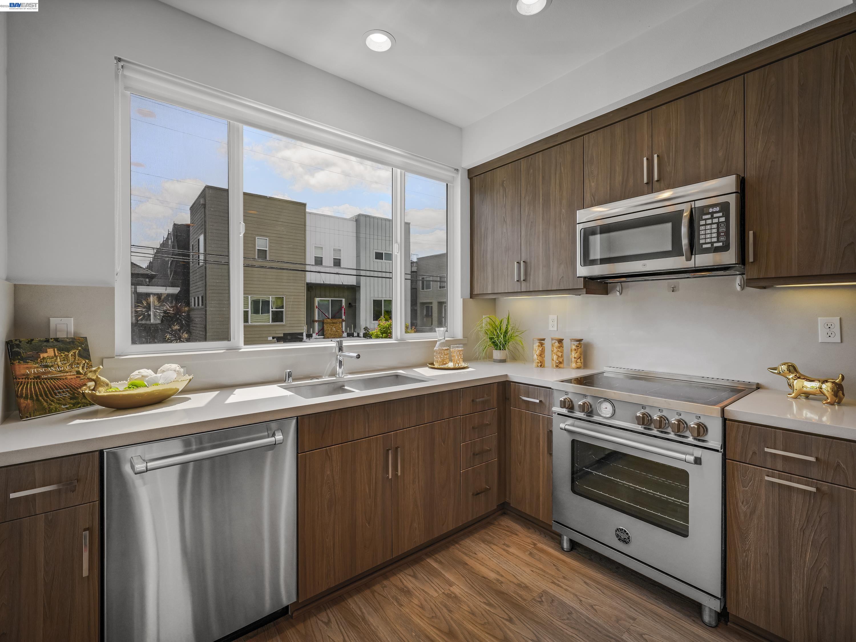2309 Myrtle Street Oakland, CA 94607 - Photo 22 of 56