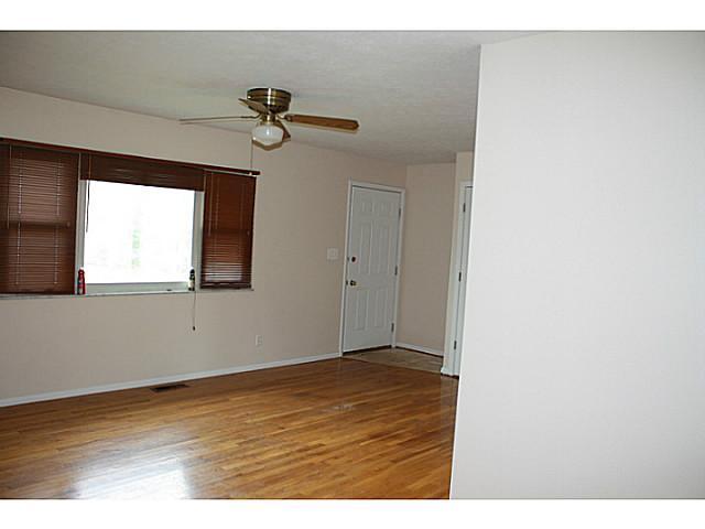 1543 Fall Brook Road, Unit RIVER BEND Columbus, OH 43223 - Photo 5 of 11