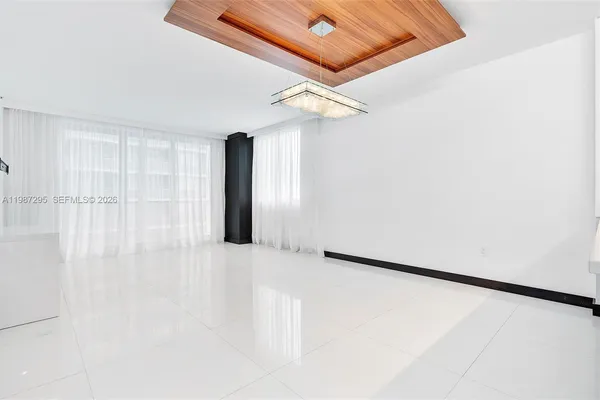 $4,500 | 55 Southeast 6th Street, Unit 1607, Miami, FL 33131