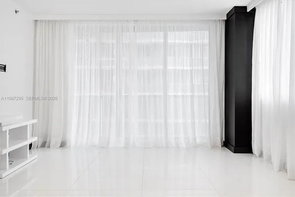 $4,500 | 55 Southeast 6th Street, Unit 1607, Miami, FL 33131