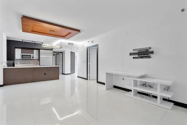 $4,500 | 55 Southeast 6th Street, Unit 1607, Miami, FL 33131