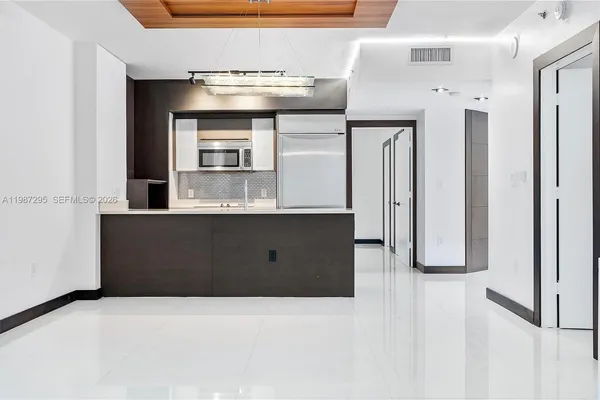 $4,500 | 55 Southeast 6th Street, Unit 1607, Miami, FL 33131