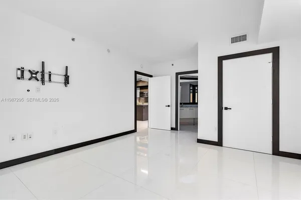 $4,500 | 55 Southeast 6th Street, Unit 1607, Miami, FL 33131