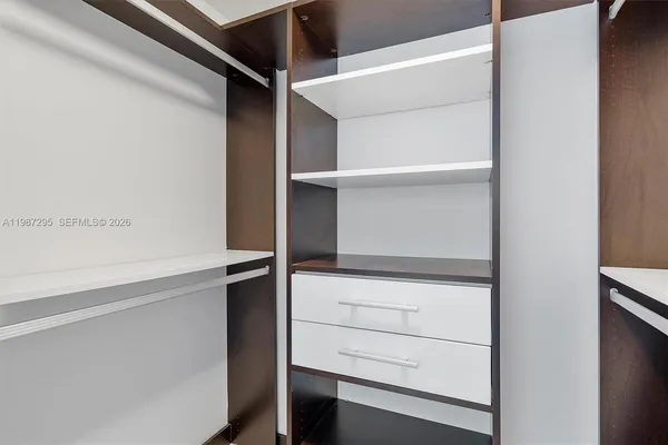 $4,500 | 55 Southeast 6th Street, Unit 1607, Miami, FL 33131