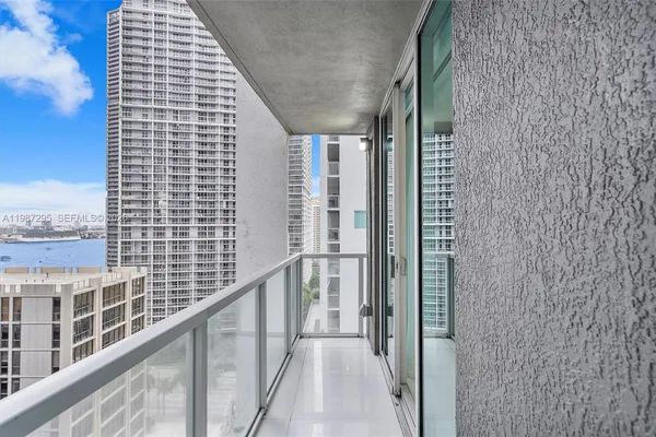$4,500 | 55 Southeast 6th Street, Unit 1607, Miami, FL 33131