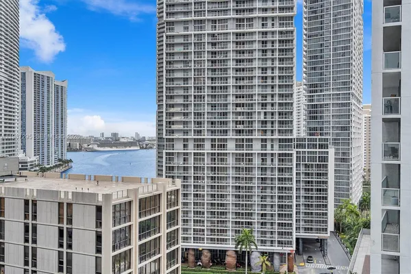 $4,500 | 55 Southeast 6th Street, Unit 1607, Miami, FL 33131