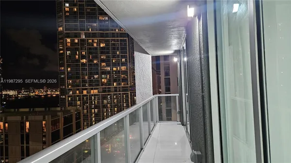 $4,500 | 55 Southeast 6th Street, Unit 1607, Miami, FL 33131