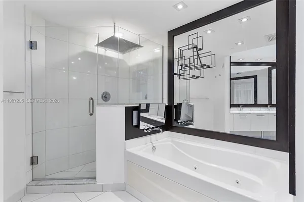 $4,500 | 55 Southeast 6th Street, Unit 1607, Miami, FL 33131