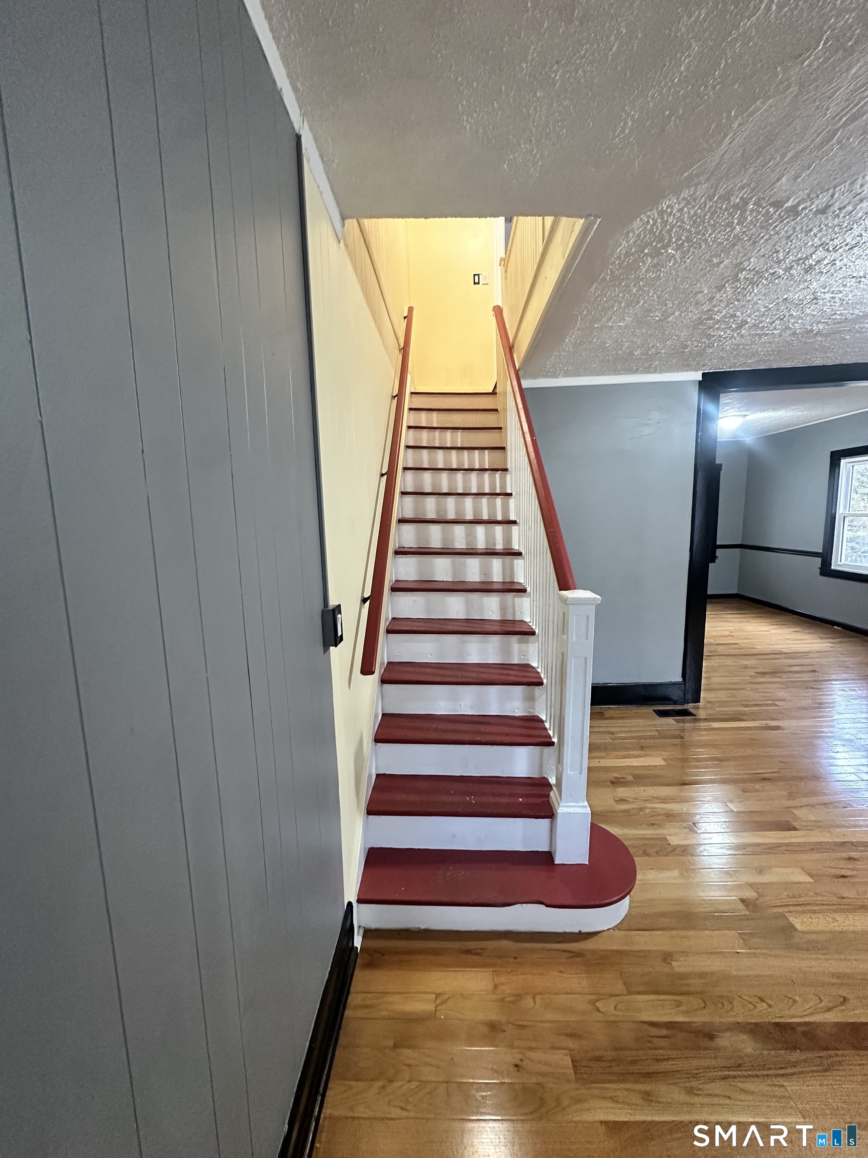 302 Dover Street Bridgeport, CT 06610 - Photo 12 of 40 a view of entryway