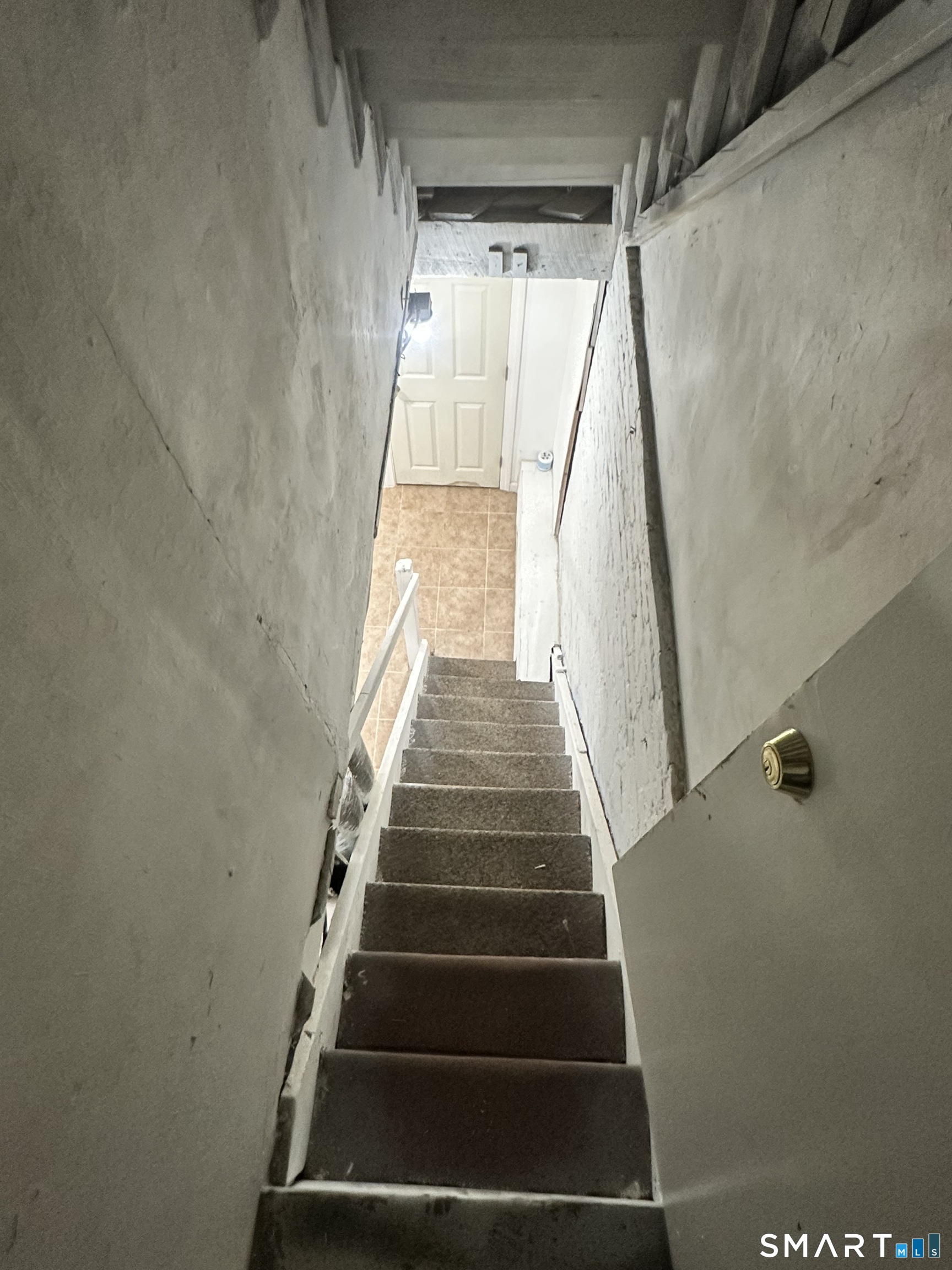 302 Dover Street Bridgeport, CT 06610 - Photo 29 of 40 a view of entryway