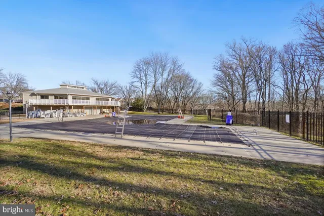 $585,000 | 26 Neerwinder Court, Germantown, MD 20874