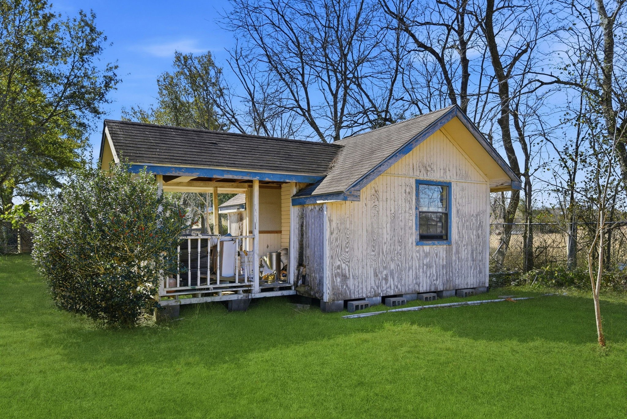 11902 Dover Street Houston, TX 77031 - Photo 19 of 29 a view of house with backyard