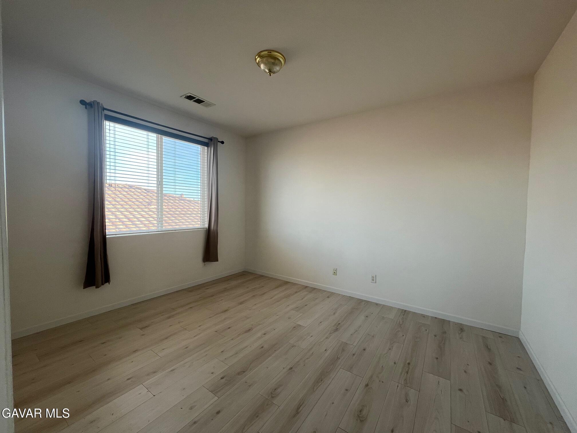 4111 Vahan Court Lancaster, CA 93536 - Photo 17 of 32 17