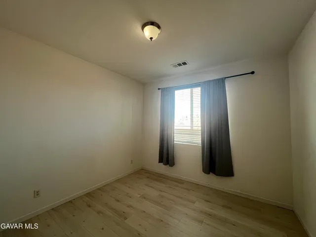 $3,200 | 4111 Vahan Court, Lancaster, CA 93536