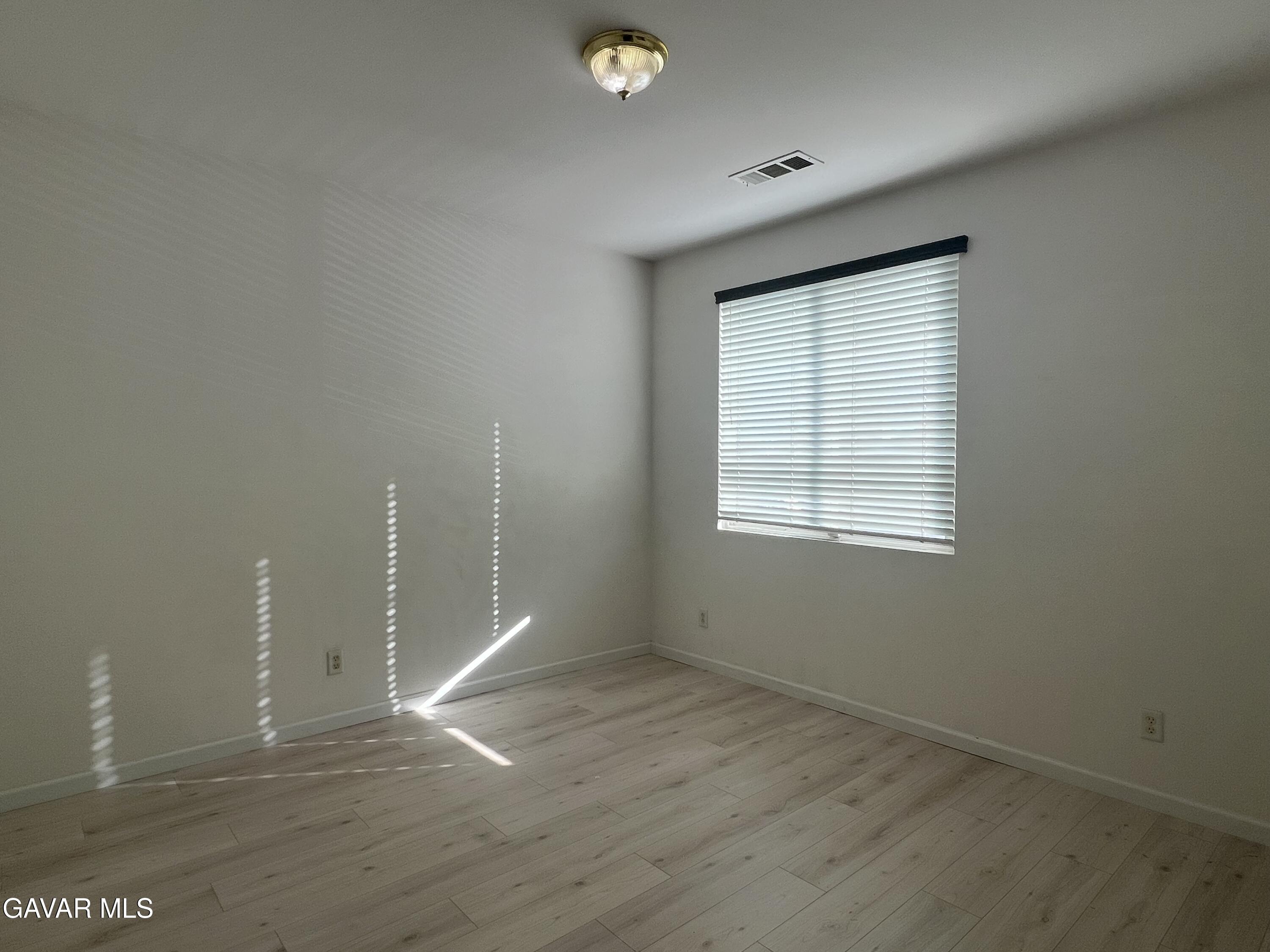 4111 Vahan Court Lancaster, CA 93536 - Photo 27 of 32 27