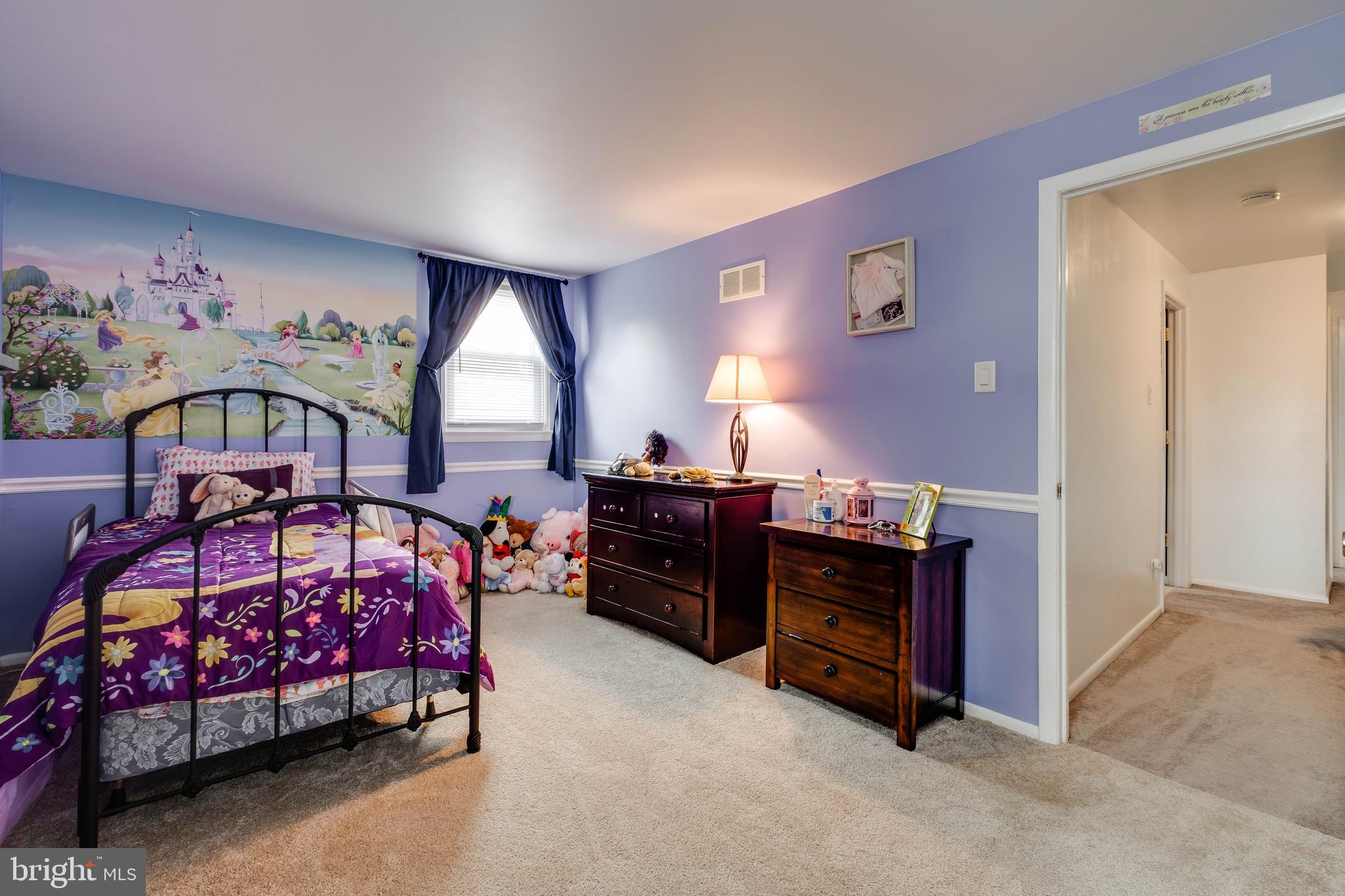 8510 Bridle Road Philadelphia, PA 19111 - Photo 23 of 43 Gallery Image 23