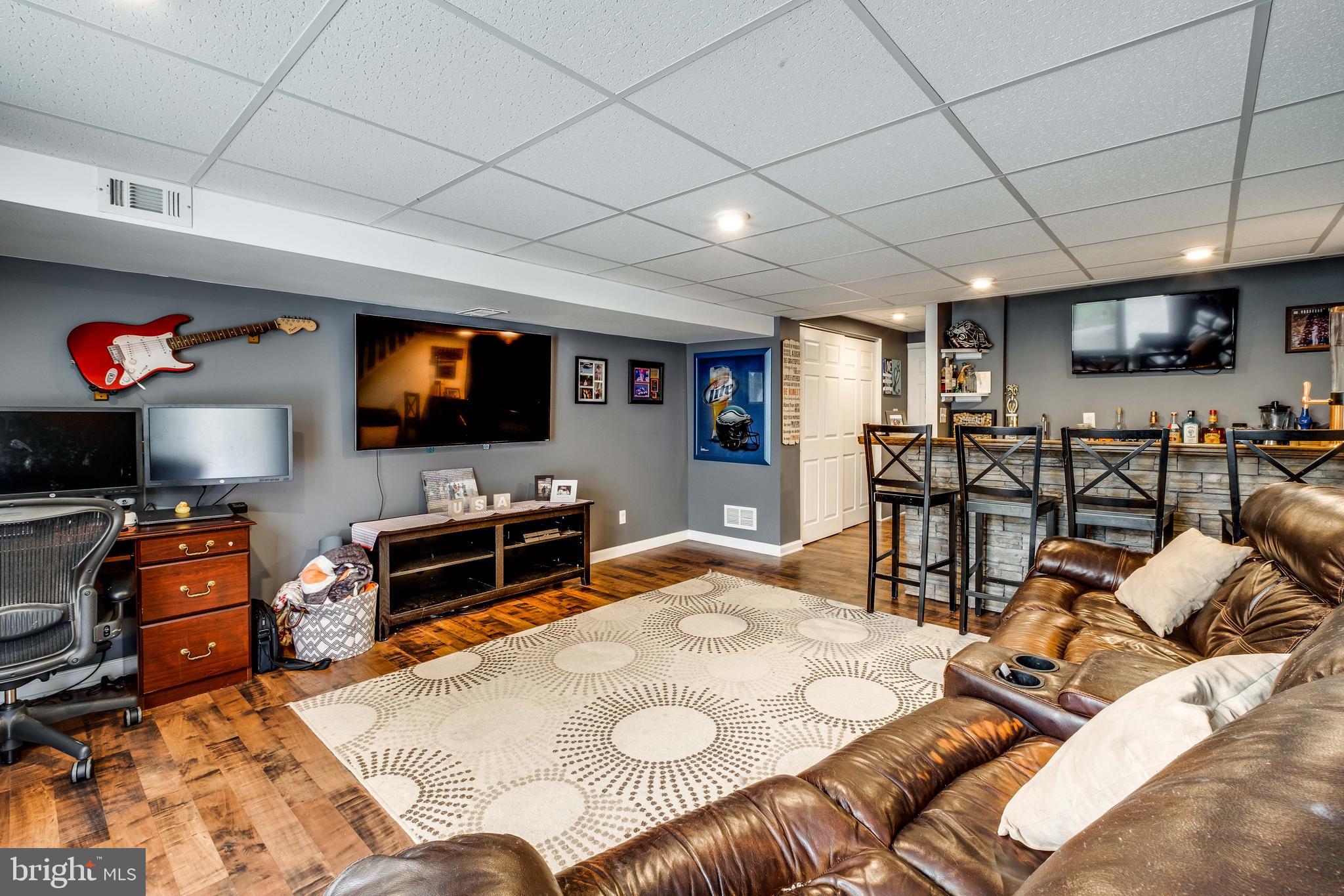 8510 Bridle Road Philadelphia, PA 19111 - Photo 35 of 43 Gallery Image 35