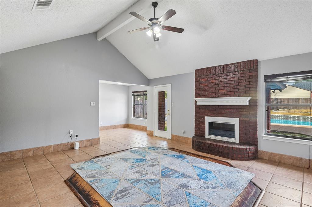 609 Ruth Drive Kennedale, TX 76060 - Photo 7 of 36 Gallery Image 7