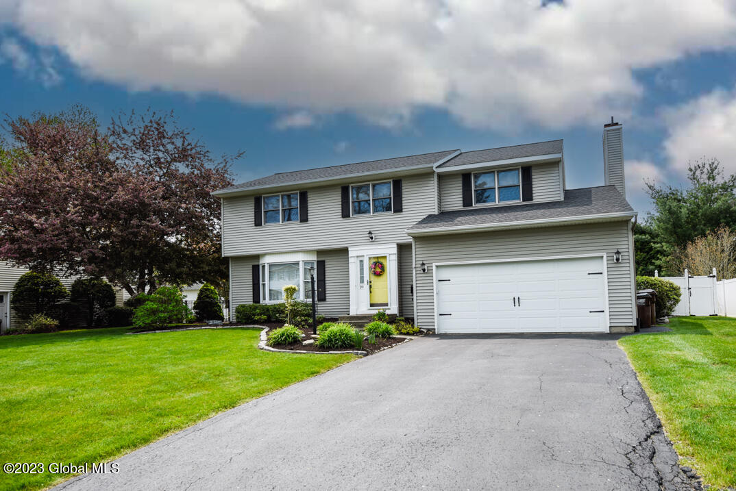 29 Mallard Road Bethlehem, NY 12077 - Photo 3 of 26 _REN0004-Edit