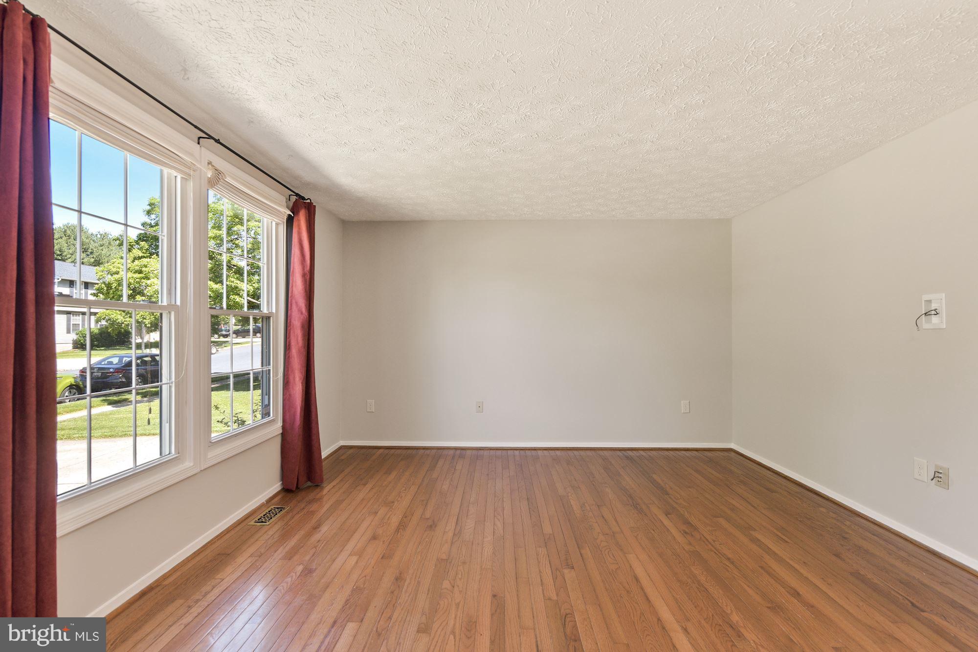 105 Contour Road Mount Airy, MD 21771 - Photo 5 of 21 Gallery Image 5