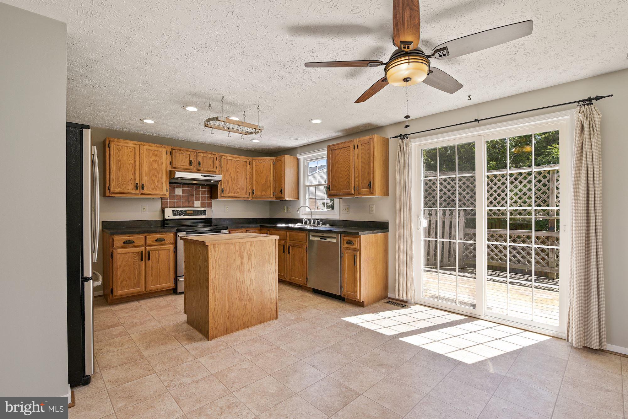 105 Contour Road Mount Airy, MD 21771 - Photo 6 of 21 Gallery Image 6