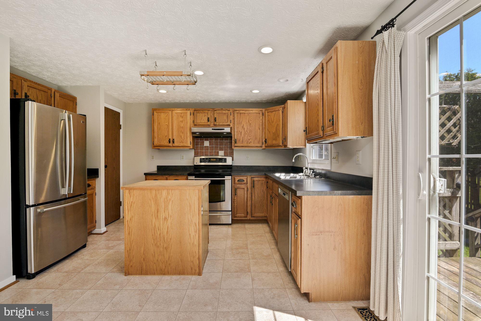 105 Contour Road Mount Airy, MD 21771 - Photo 7 of 21 Gallery Image 7