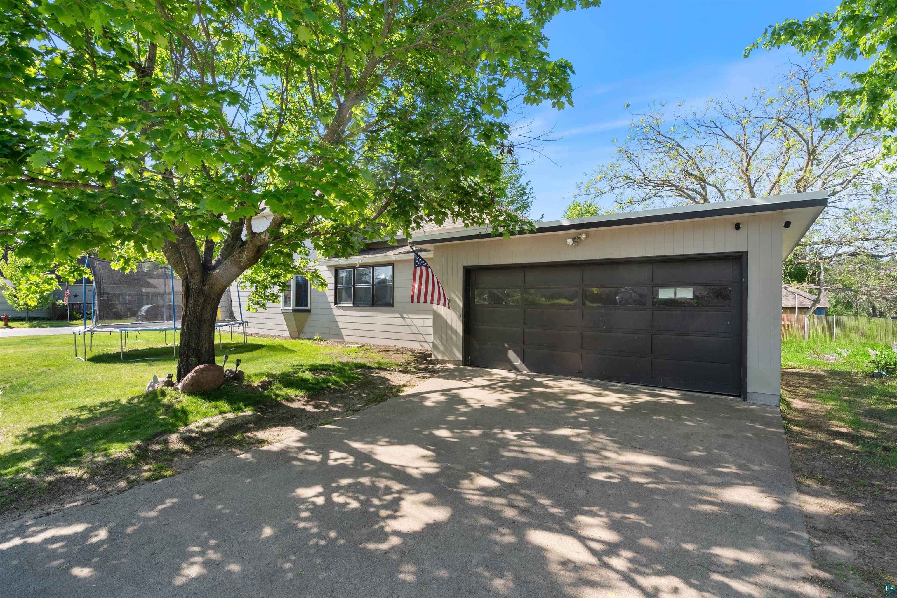 219 High Street Spooner, WI 54801 - Photo 8 of 37