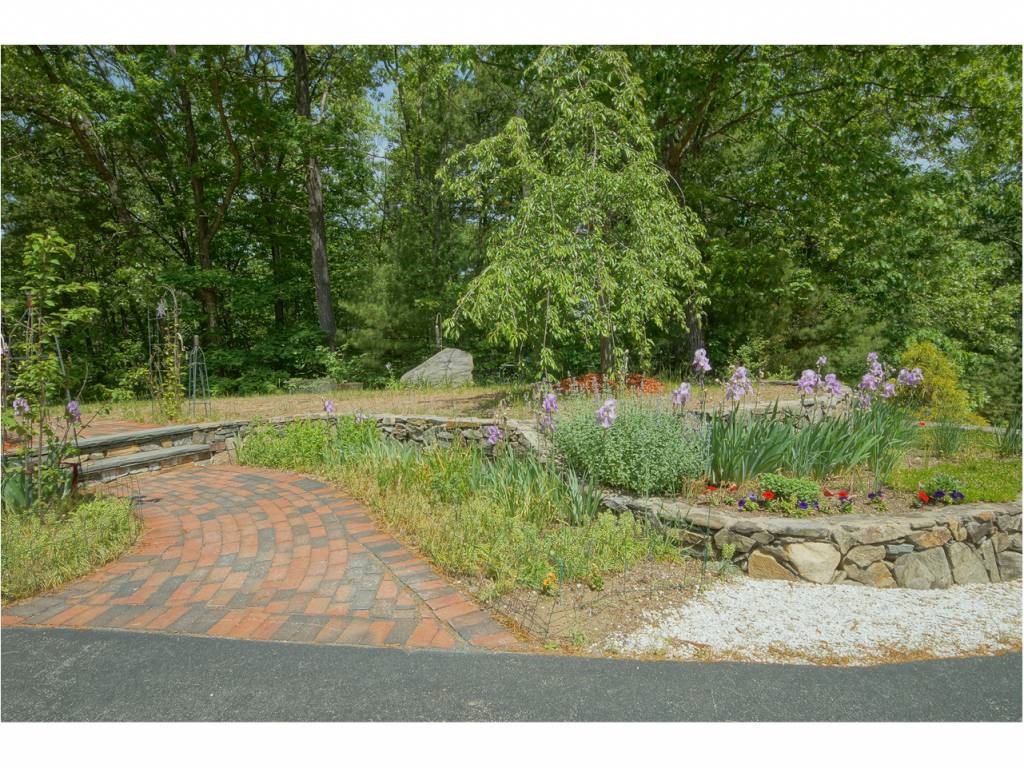 52 Little Mill Road Sandown, NH 03873 - Photo 22 of 36