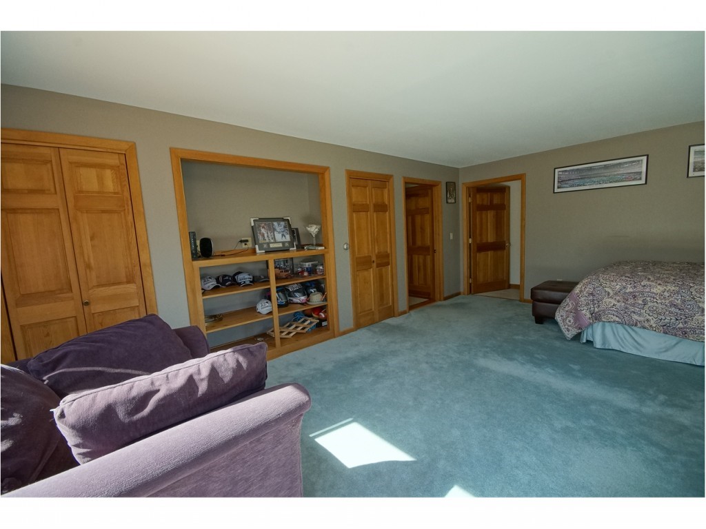52 Little Mill Road Sandown, NH 03873 - Photo 4 of 36