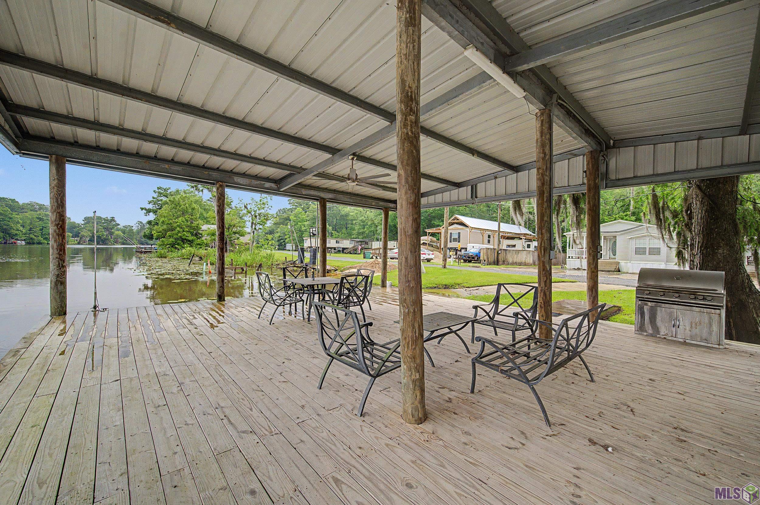 18586 River Bend Road Maurepas, LA 70449 - Photo 4 of 25