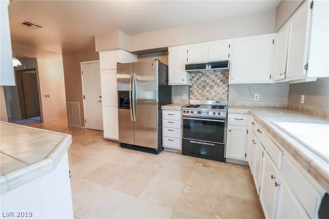 472 Crestway Road Henderson, NV 89015 - Photo 16 of 32 Gallery Image 16