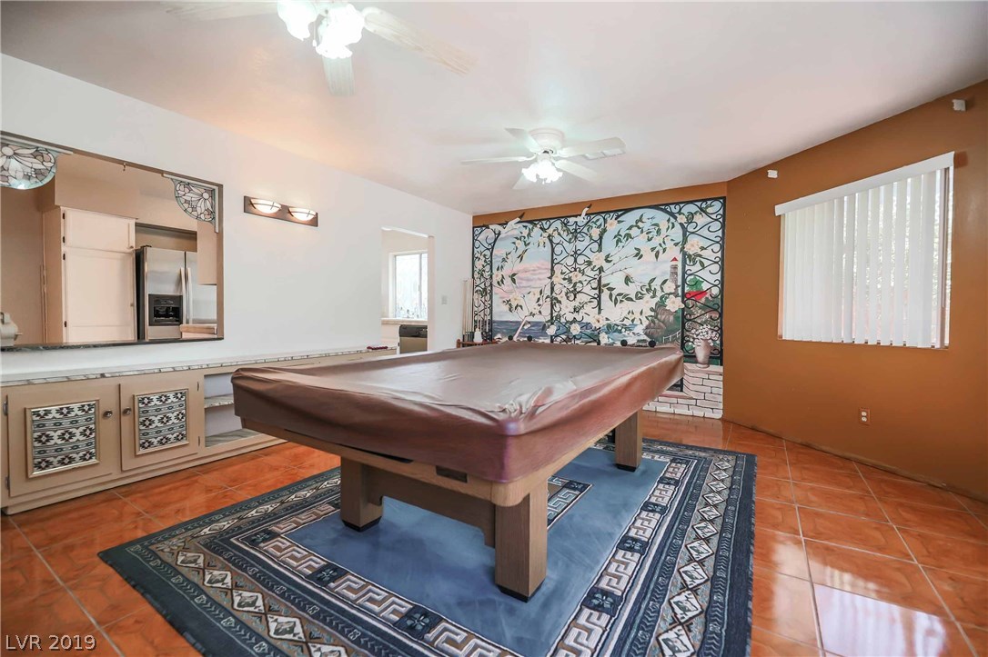 472 Crestway Road Henderson, NV 89015 - Photo 7 of 32 Gallery Image 7