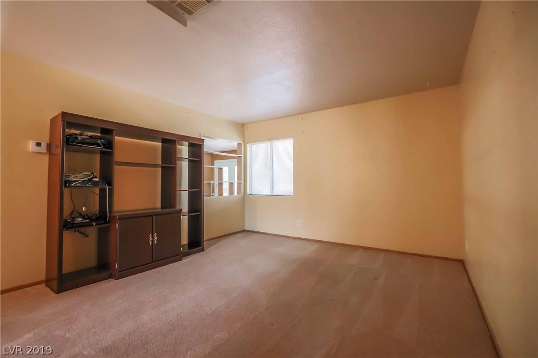 472 Crestway Road Henderson, NV 89015 - Photo 10 of 32 Gallery Image 10