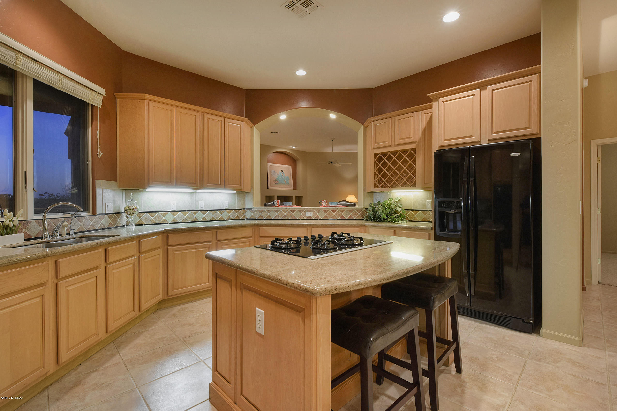 12477 North Piping Rock Road Oro Valley, AZ 85755 - Photo 12 of 32