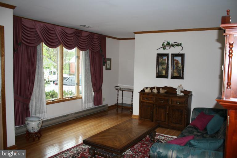 1216 Delmont Road Severn, MD 21144 - Photo 16 of 30 Living Room