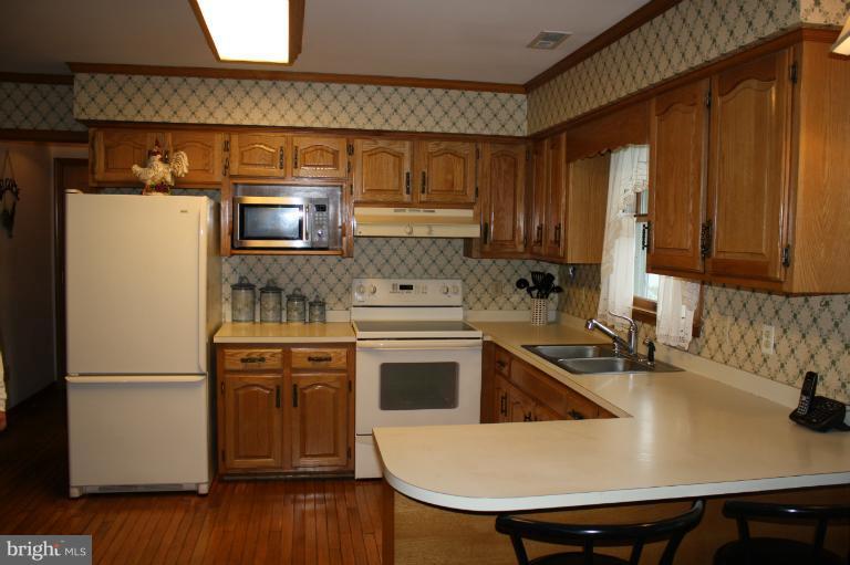 1216 Delmont Road Severn, MD 21144 - Photo 29 of 30 Kitchen