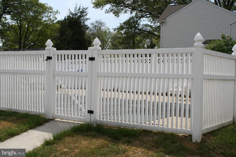 1216 Delmont Road Severn, MD 21144 - Photo 4 of 30 Exterior (General)