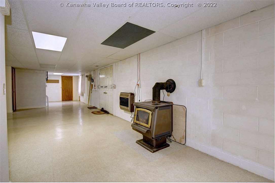 1724 Scott Depot Road Scott Depot, WV 25560 - Photo 30 of 44 Gallery Image 30