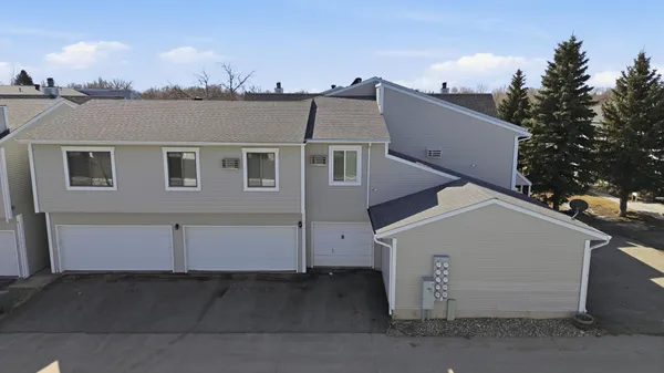 $132,000 | 3317 15th Avenue South, Unit B, Fargo, ND 58103