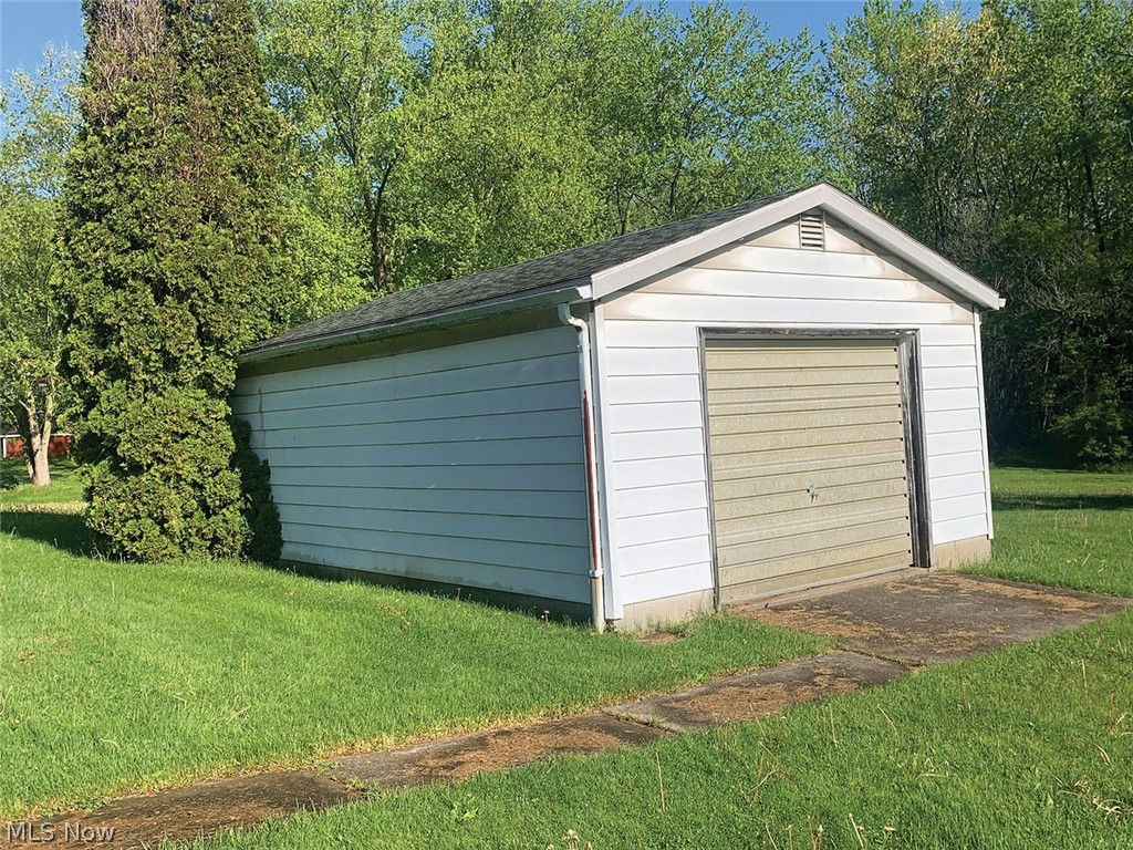 22750 Georgetown Road Homeworth, OH 44634 - Photo 2 of 3