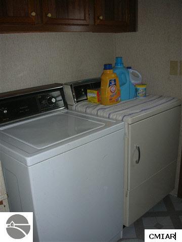 1903 East Pleasant Valley Road Shepherd, MI 48883 - Photo 8 of 9 1768363-7.JPG