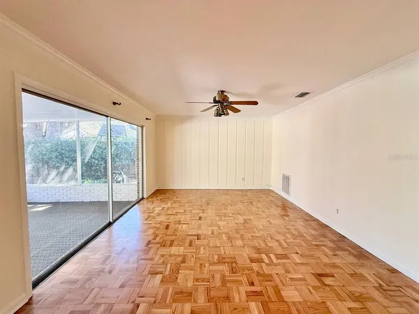 $3,000 | 3103 Cocos Road, Tampa, FL 33618