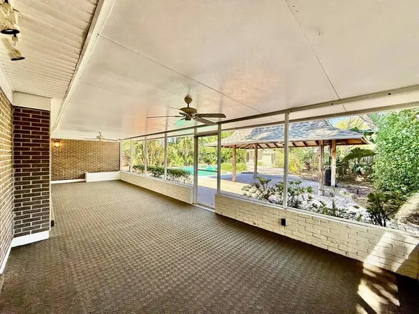 $3,000 | 3103 Cocos Road, Tampa, FL 33618