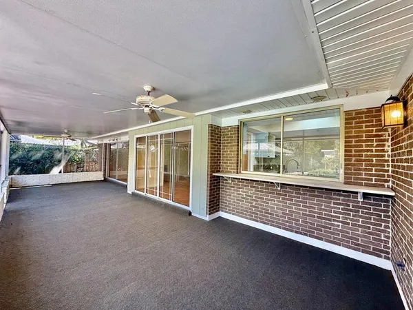 $3,000 | 3103 Cocos Road, Tampa, FL 33618