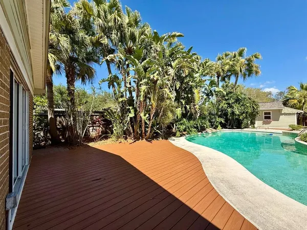 $3,000 | 3103 Cocos Road, Tampa, FL 33618