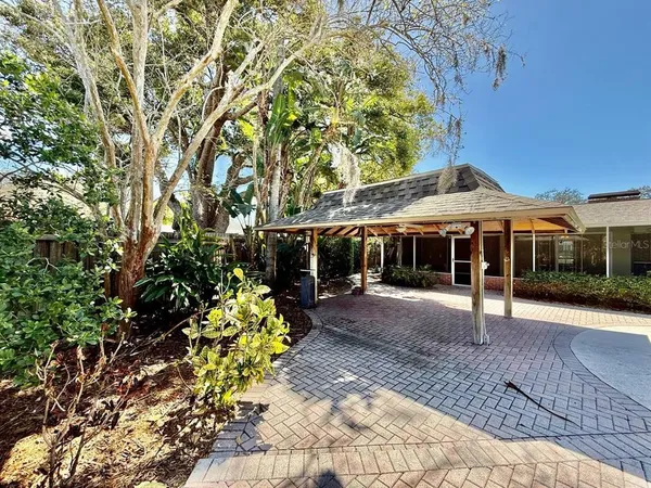 $3,000 | 3103 Cocos Road, Tampa, FL 33618