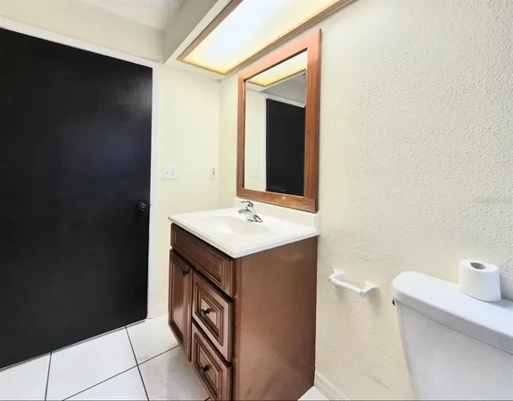 $3,000 | 3103 Cocos Road, Tampa, FL 33618