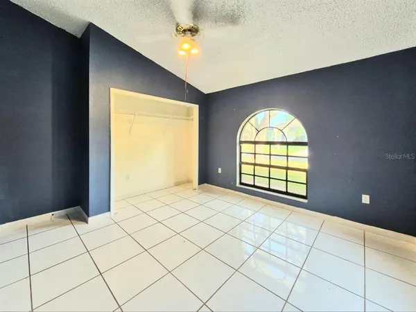 $3,000 | 3103 Cocos Road, Tampa, FL 33618