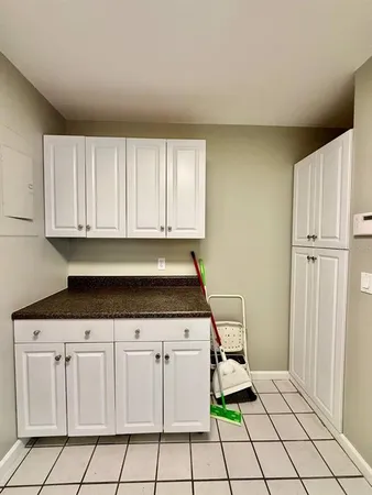 $3,000 | 3103 Cocos Road, Tampa, FL 33618